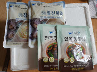 바다는다웰빙이다 완도사랑 전복죽 250g - 2팩 + 전복장조림 2팩 — 5점을 준 리뷰어가 2020년 8월 올린 사용 사진