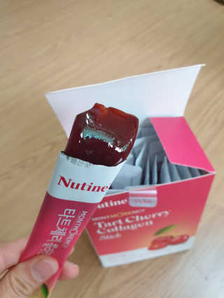 뉴틴 타트체리 콜라겐 스틱 20g X 30포 — 5점을 준 리뷰어가 2020년 7월 올린 사용 사진