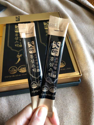 헬스업_천명진프리미엄홍삼스틱_10ml x 30포 — 5점을 준 리뷰어가 2020년 10월 올린 사용 사진