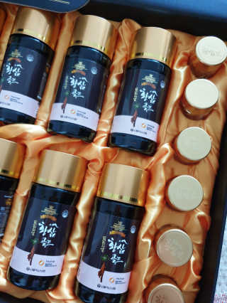 서울약사신협_프리미엄황삼골드_3.75g x 12환+75mgx12병 — 5점을 준 리뷰어가 2020년 9월 올린 사용 사진