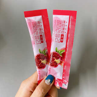 헬스업_쁘띠쁘띠석류콜라겐젤리_20g x 14포 — 4.5점을 준 리뷰어가 2020년 8월 올린 사용 사진
