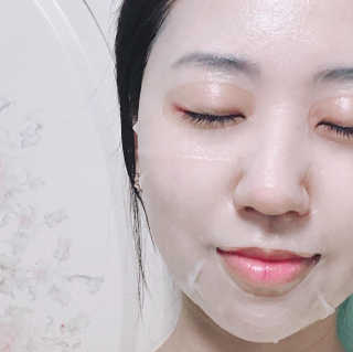 로벡틴 닥터 마스크 아쿠아 — 5점을 준 리뷰어가 2020년 4월 올린 사용 사진