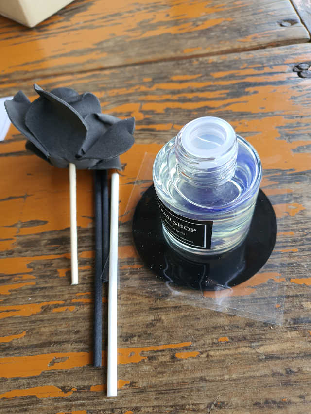 플라워 차량용디퓨저  50ml 리뷰 사진