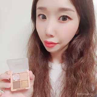 [블랙루즈] 크리스탈 하트 락 섀도우 4종 중 택1 — 5점을 준 리뷰어가 2020년 9월 올린 사용 사진
