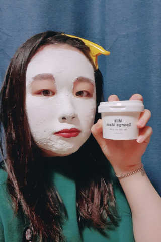 리더스코스메틱 리더스 밀크 스폰지 마스크 — 5점을 준 리뷰어가 2020년 12월 올린 사용 사진