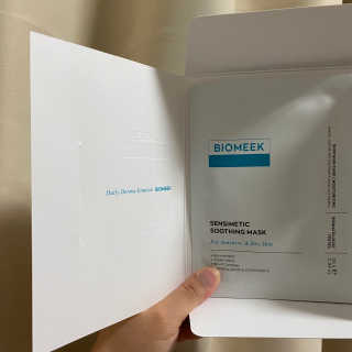 바이오믹 BIOMEEK SENSIMETIC SOOTHING MASK.S — 5점을 준 리뷰어가 2020년 7월 올린 사용 사진