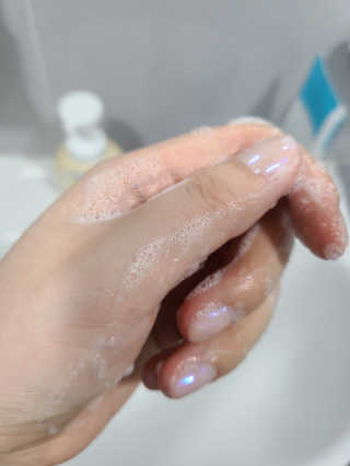 멈칫 멜팅 바디로션,  약산성 바디워시 택 1 — 5점을 준 리뷰어가 2020년 7월 올린 사용 사진