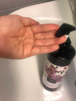 르퀼라야 스칼프 샴푸 810ml [가드니아/포레스트] — 5점을 준 리뷰어가 2020년 7월 올린 사용 사진