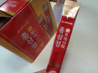 서울약사신협_투데이홍삼정_틴케이스_10g x 30포 — 5점을 준 리뷰어가 2020년 7월 올린 사용 사진