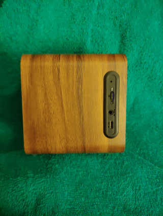 SEVIZ MINI10W 레트로 블루투스 스피커 — 5점을 준 리뷰어가 2020년 9월 올린 사용 사진