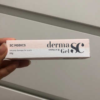 derma SC-Gel 더마에스씨 겔 20g — 4점을 준 리뷰어가 2020년 5월 올린 사용 사진