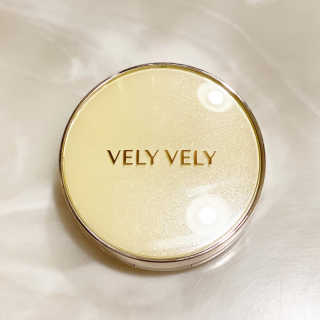 VELY VELY 아우라 허니 글로우 쿠션 — 5점을 준 리뷰어가 2020년 4월 올린 사용 사진