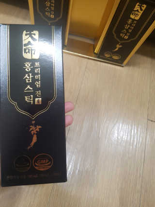 헬스업_천명진프리미엄홍삼스틱_10ml x 30포 — 4.5점을 준 리뷰어가 2020년 7월 올린 사용 사진
