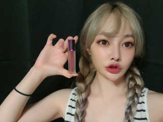 [블랙루즈] 에어 핏 벨벳 틴트 시즌2 中 택1+랜덤1 — 5점을 준 리뷰어가 2020년 9월 올린 사용 사진