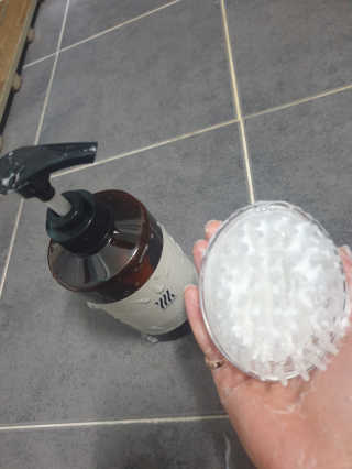 에이처드 유산균 탈모 샴푸 500ml — 5점을 준 리뷰어가 2020년 9월 올린 사용 사진