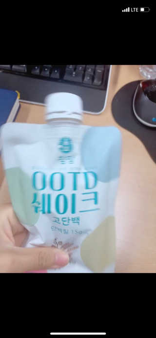 [꾸콤] 참참 OOTD쉐이크 고단백 일주일세트 50g x 5 — 5점을 준 리뷰어가 2020년 10월 올린 사용 사진