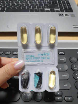 JW중외제약 마이코드 알티지 오메가3 1000 mg — 5점을 준 리뷰어가 2020년 9월 올린 사용 사진
