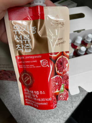 자연에온 유기농 석류 착즙 100mL 10개입 2BOX — 5점을 준 리뷰어가 2020년 11월 올린 사용 사진