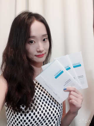 바이오믹 BIOMEEK SENSIMETIC SOOTHING MASK.S — 5점을 준 리뷰어가 2020년 6월 올린 사용 사진