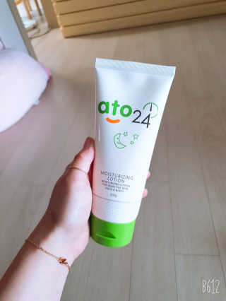 동성제약_바이오가이아_아토24 [동성제약] 아토24 모이스처라이징 로션 200g — 5점을 준 리뷰어가 2020년 5월 올린 사용 사진