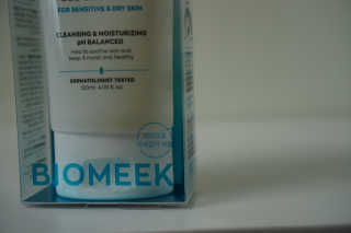 바이오믹 BIOMEEK SENSIMETIC MILD ACID CLEANSER — 5점을 준 리뷰어가 2020년 8월 올린 사용 사진