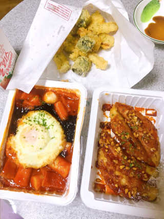 죠스떡볶이 [죠스푸드] 짜빠떡볶이+떡또그+범벅만두 신메뉴 3종 — 5점을 준 리뷰어가 2020년 4월 올린 사용 사진