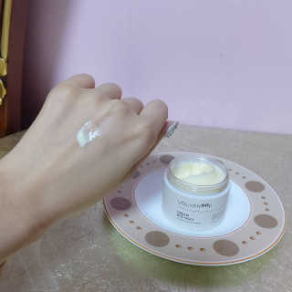 어글리프루프 크림 바이어글리 하이드레이션 샤워 50ml — 5점을 준 리뷰어가 2020년 10월 올린 사용 사진