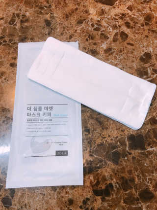 [더심플마켓] 마스크키퍼 — 4점을 준 리뷰어가 2020년 4월 올린 사용 사진