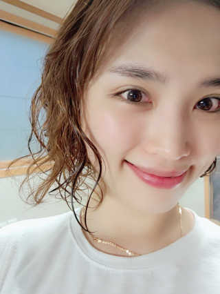 멈칫 향기좋은 약산성 샴푸, 단백질 퀵트리트먼트 택1 — 5점을 준 리뷰어가 2020년 7월 올린 사용 사진