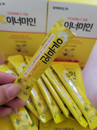 이너미인 VITAMIN-C 700 — 5점을 준 리뷰어가 2020년 10월 올린 사용 사진