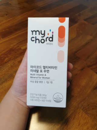 JW중외제약 마이코드 멀티비타민미네랄 포 우먼 — 5점을 준 리뷰어가 2020년 8월 올린 사용 사진