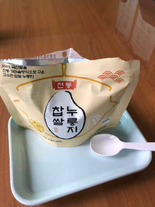 [꾸콤] 참참 전통 찹쌀 누룽지 일주일세트 60g x 5 — 4.5점을 준 리뷰어가 2020년 10월 올린 사용 사진