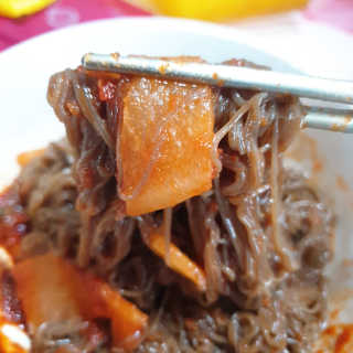 [해주냉면] 신천맛집 매운 비빔냉면 2인분 + 무절임 — 4점을 준 리뷰어가 2020년 5월 올린 사용 사진