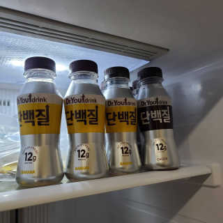 닥터유드링크 단백질 초코맛 and 바나나맛 — 5점을 준 리뷰어가 2020년 8월 올린 사용 사진