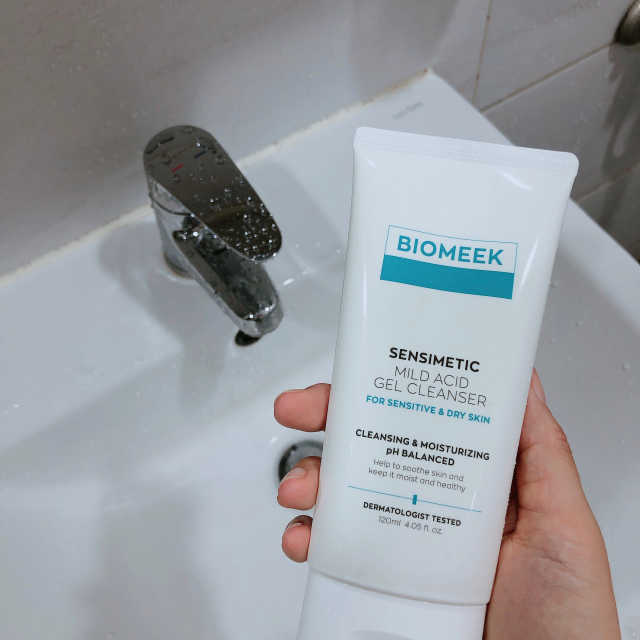 BIOMEEK SENSIMETIC MILD ACID CLEANSER 리뷰 사진