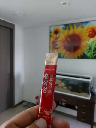 서울약사신협_투데이홍삼정_틴케이스_10g x 30포 — 5점을 준 리뷰어가 2020년 7월 올린 사용 사진