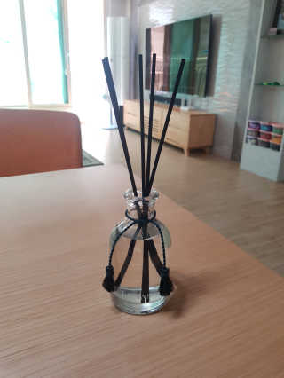 레나스 프리미엄 아로마 디퓨저 200ml  [1SET] — 5점을 준 리뷰어가 2020년 7월 올린 사용 사진