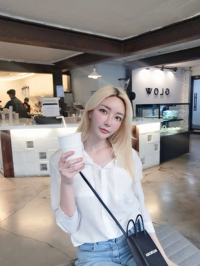 [카페글로우] 음료 2 + 베이커리2 리뷰 사진