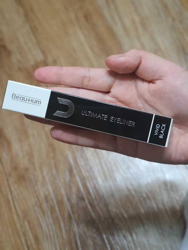 뷰티움얼티밋아이라이너 비비드 블랙 리뷰 사진