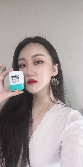 다슈코리아 다슈 솔루션 시카 쉴드 선스틱 — 5점을 준 리뷰어가 2020년 6월 올린 사용 사진