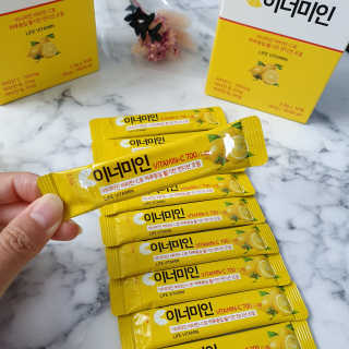 이너미인 VITAMIN-C 700 — 5점을 준 리뷰어가 2020년 8월 올린 사용 사진