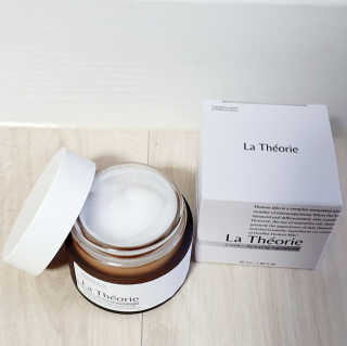 La Theorie Hydrating Ingredients | 하이드레이팅 인그레이디언츠 — 5점을 준 리뷰어가 2020년 5월 올린 사용 사진