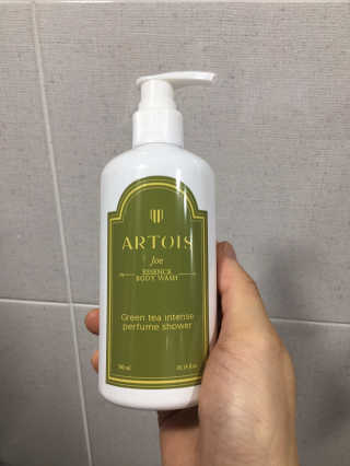 아르투아 ARTOIS 숲의 싱그러움이 느껴지는 아르투아 조 에센스 바디워시 — 5점을 준 리뷰어가 2020년 7월 올린 사용 사진