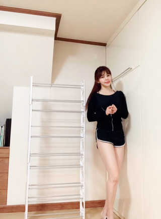 바네스데코 DIY 오픈 10단 신발 정리대 화이트 — 5점을 준 리뷰어가 2020년 5월 올린 사용 사진