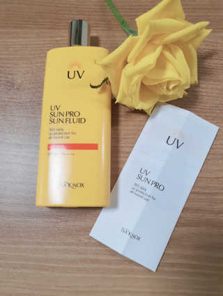 네이처컬렉션 이자녹스 UV 선 프로 365 익스트림 선 플루이드 100ml — 5점을 준 리뷰어가 2020년 5월 올린 사용 사진