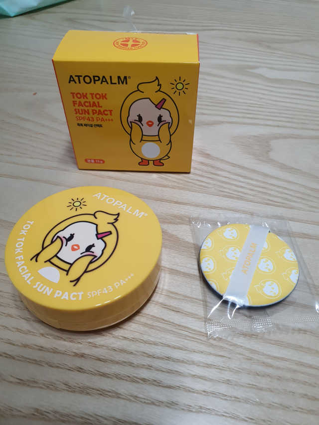 아토팜 톡톡 페이셜 선팩트 SPF43 PA+++ 리뷰 사진
