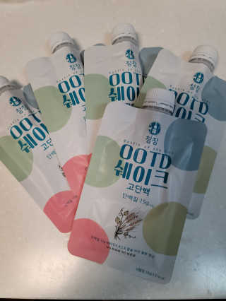 [꾸콤] 참참 OOTD쉐이크 고단백 일주일세트 50g x 5 — 5점을 준 리뷰어가 2020년 11월 올린 사용 사진