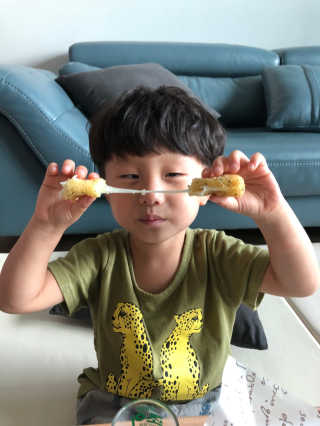 가치식탁 리얼치즈스틱, 리얼크림치즈볼 — 4점을 준 리뷰어가 2020년 8월 올린 사용 사진
