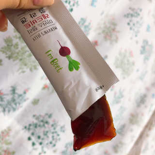 유유네이처 머빈스 젤리 레드비트 콜라겐 — 4점을 준 리뷰어가 2020년 4월 올린 사용 사진