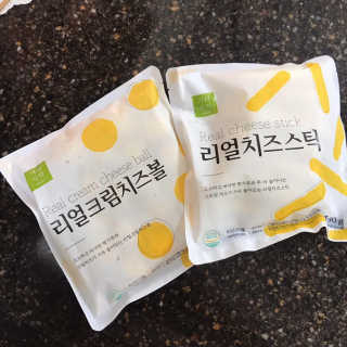 가치식탁 리얼치즈스틱, 리얼크림치즈볼 — 5점을 준 리뷰어가 2020년 5월 올린 사용 사진